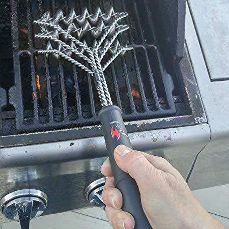 Kona Safe/Clean Grill Brush - Bristle Free Barbecue Brush - 100% Rust Resistant Stainless BBQ Cleaner Safe for Porcelain, Ceramic, Steel, Iron - Great Grilling Accessories, Black